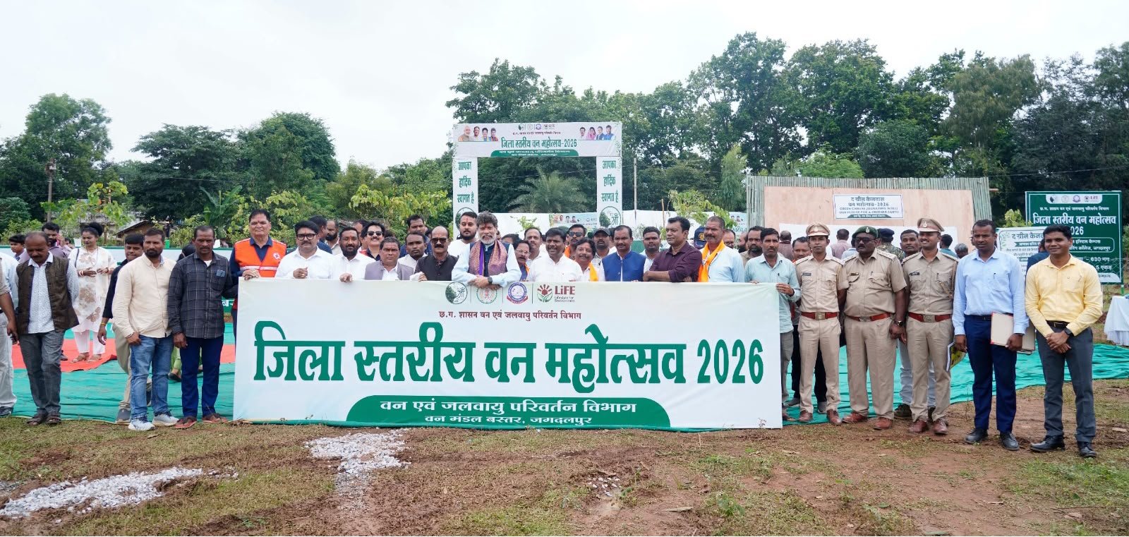 || 'एक पेड़ माँ के नाम' केवल अभियान नहीं, प्रकृति व माँ के प्रति पवित्र कर्तव्य: वन मंत्री श्री केदार कश्यप ||