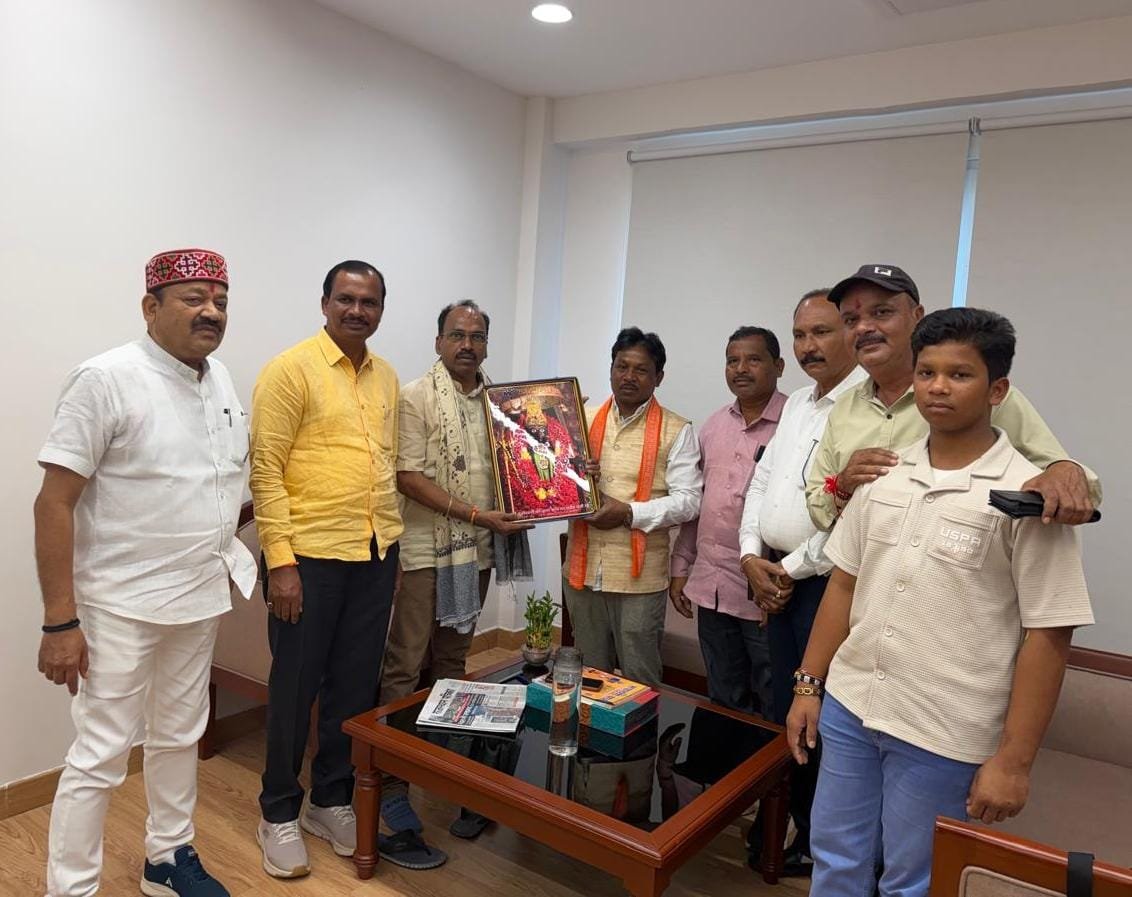|| जनजातीय समाज के सशक्त नेतृत्व की नई जिम्मेदारी,मन्नालाल रावत को महेश कश्यप ने दी बधाई ||
